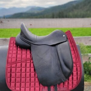 Used Custom Advantage 17.5" Dressage Saddle